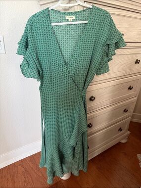 Max Studio Green Printed Wrap Midi Dress with Ruffle Sleeves